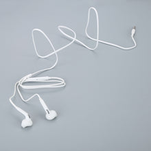 Load image into Gallery viewer, earphone In-ear 3.5mm Wired Headset Earphone
